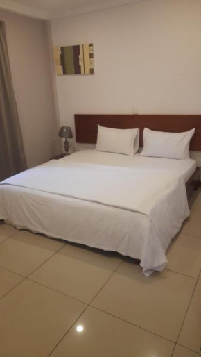 Lorraine Court Apartment- 2 bedrooms